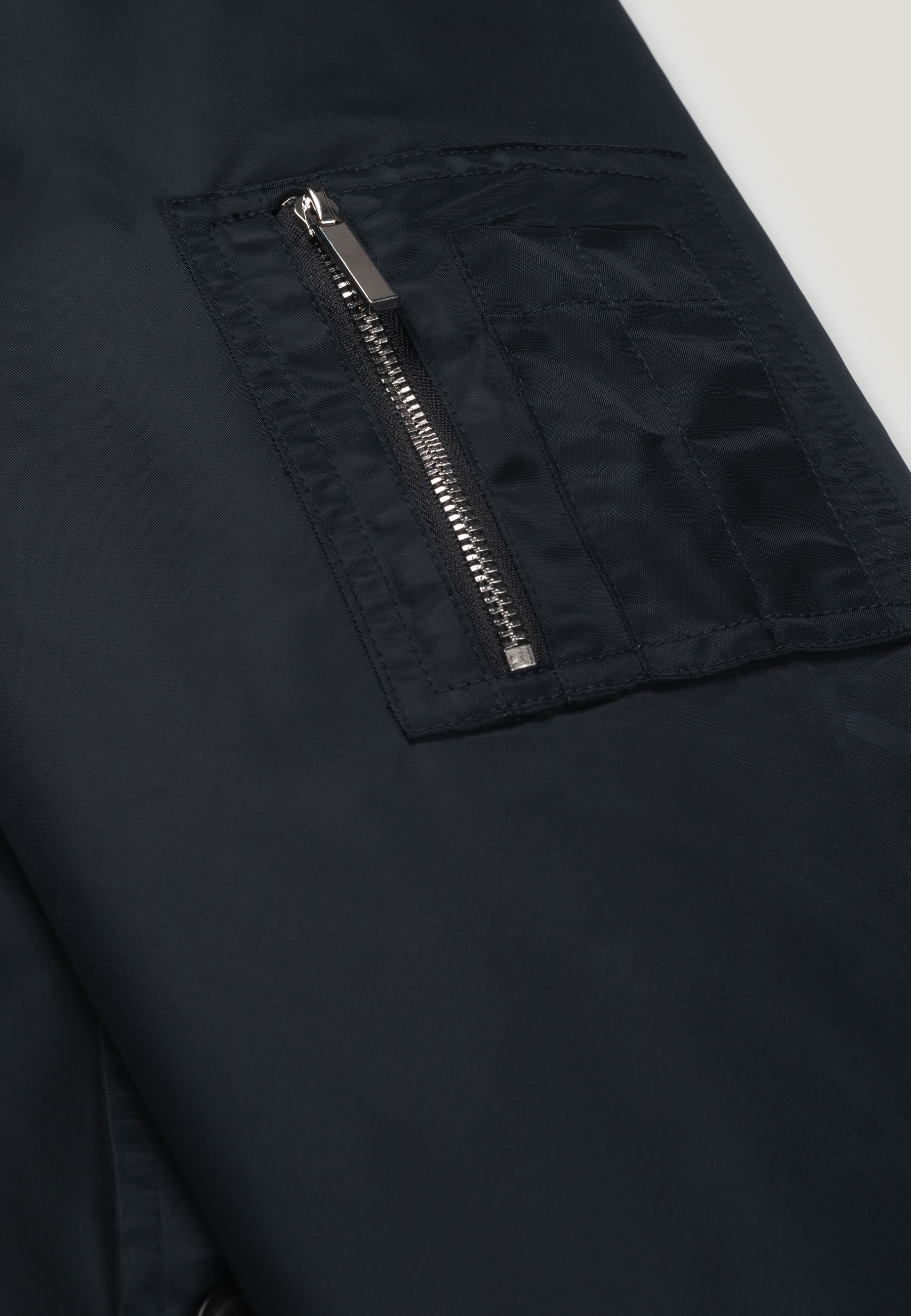 Blu Notte Luxus-Bomberjacke